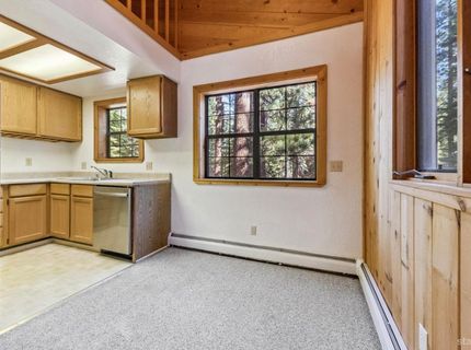1259 Bonanza Avenue, South Lake Tahoe, CA 96150 Photo