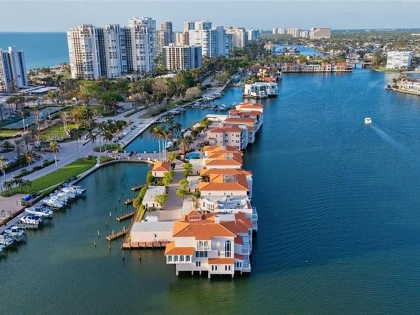 4000 Gulf Shore BLVD N, Unit 1400, NAPLES, FL 34103