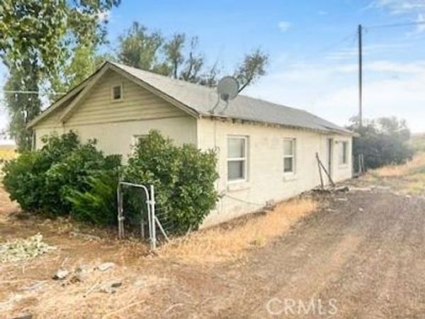519 School House, Ravendale, CA 96123