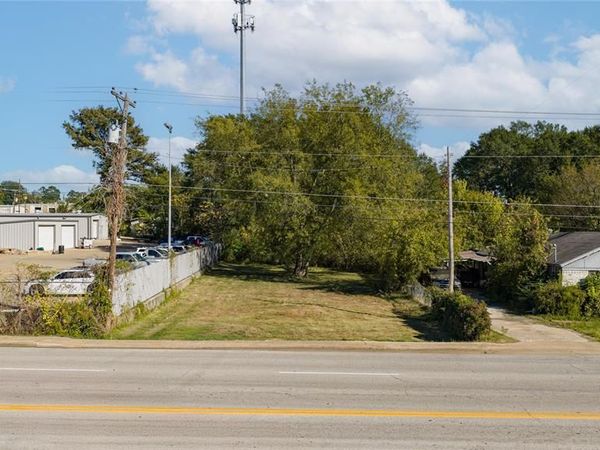 210 S Martin Luther King Jr Boulevard , Longview, TX 75602