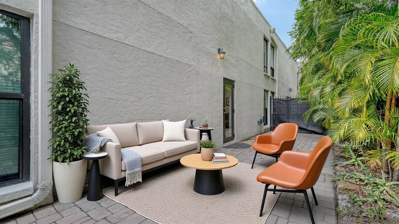 1542 Oak Street, Unit 102, Sarasota, FL 34236 Photo