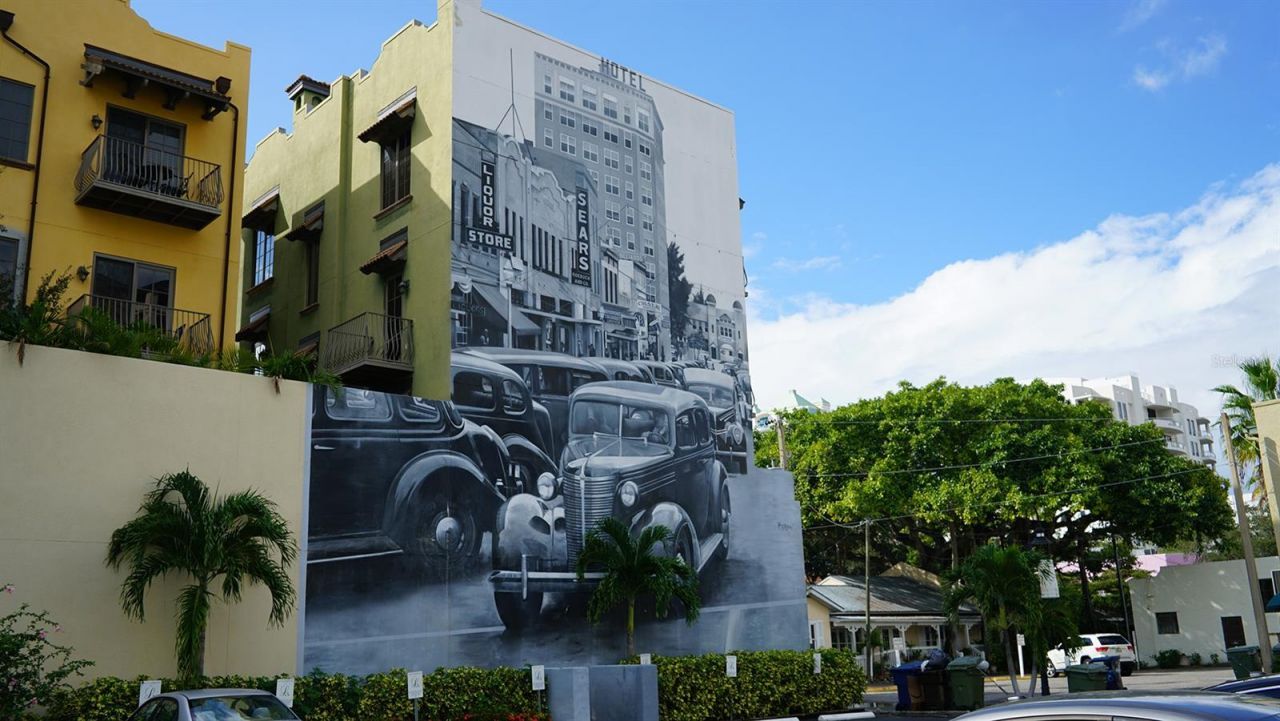 1542 Oak Street, Unit 102, Sarasota, FL 34236 Photo