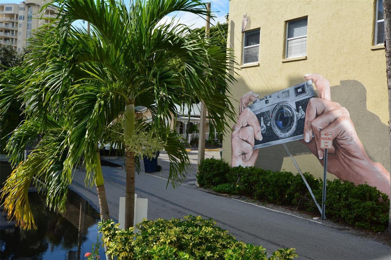 1542 Oak Street, Unit 102, Sarasota, FL 34236 Photo