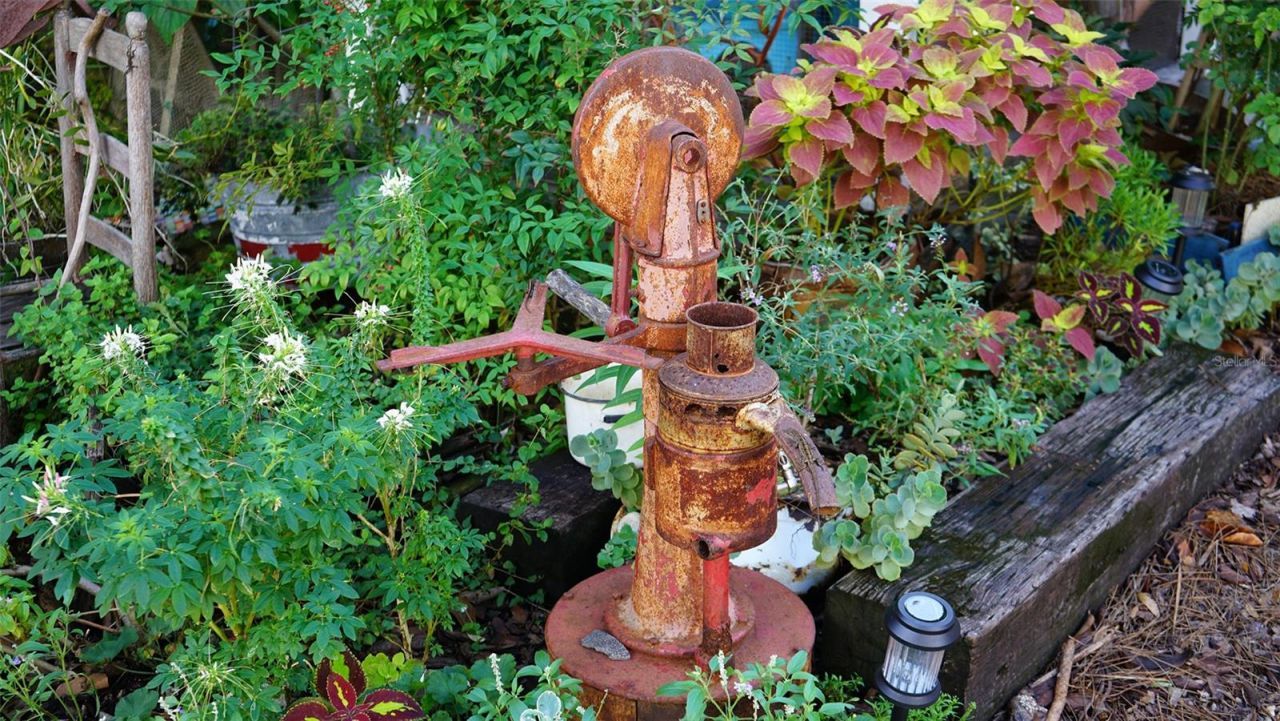 1542 Oak Street, Unit 102, Sarasota, FL 34236 Photo