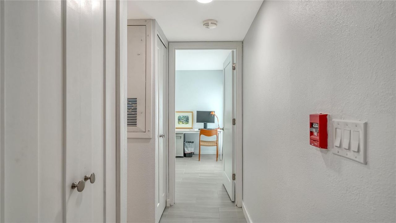 1542 Oak Street, Unit 102, Sarasota, FL 34236 Photo