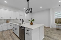 4844 Nesbitt Avenue photo 4