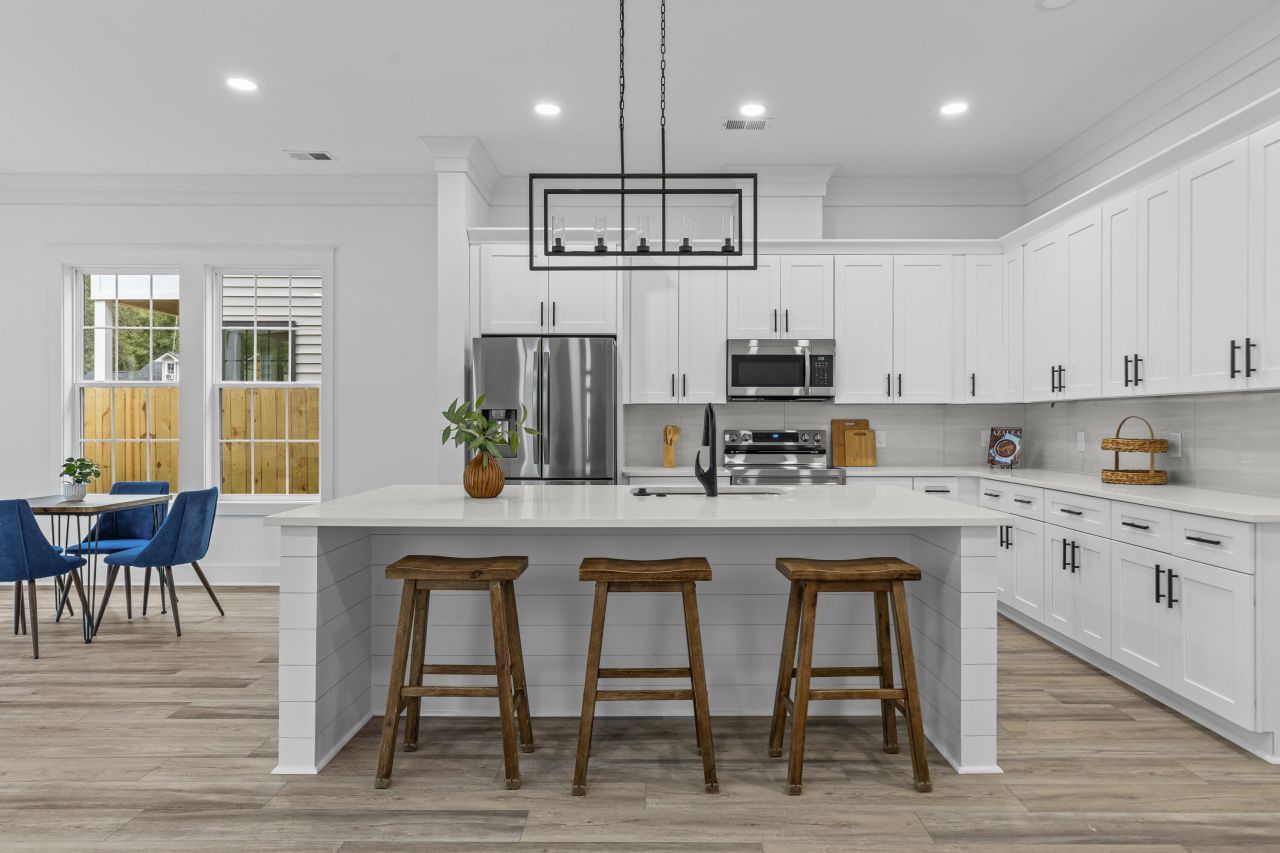 4844 Nesbitt Avenue Photo 6