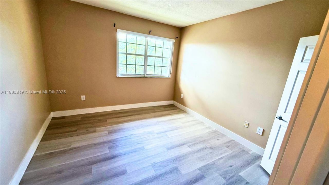 101 SW 117th Ave, Unit 7305, Pembroke Pines, FL 33025 Photo