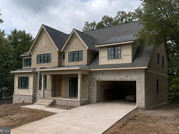 3500 N ABINGDON STREET, ARLINGTON, VA 22207