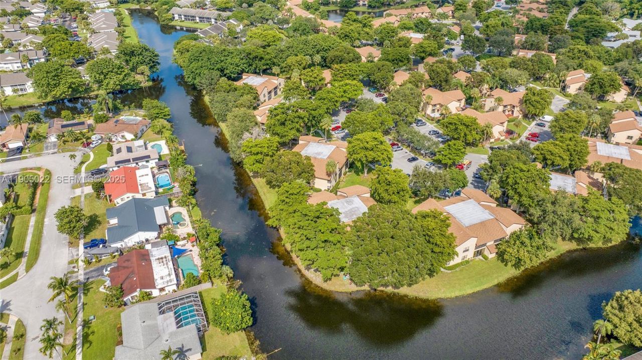 3773 Cocoplum Cir, Unit 3575, Coconut Creek, FL 33063 Photo