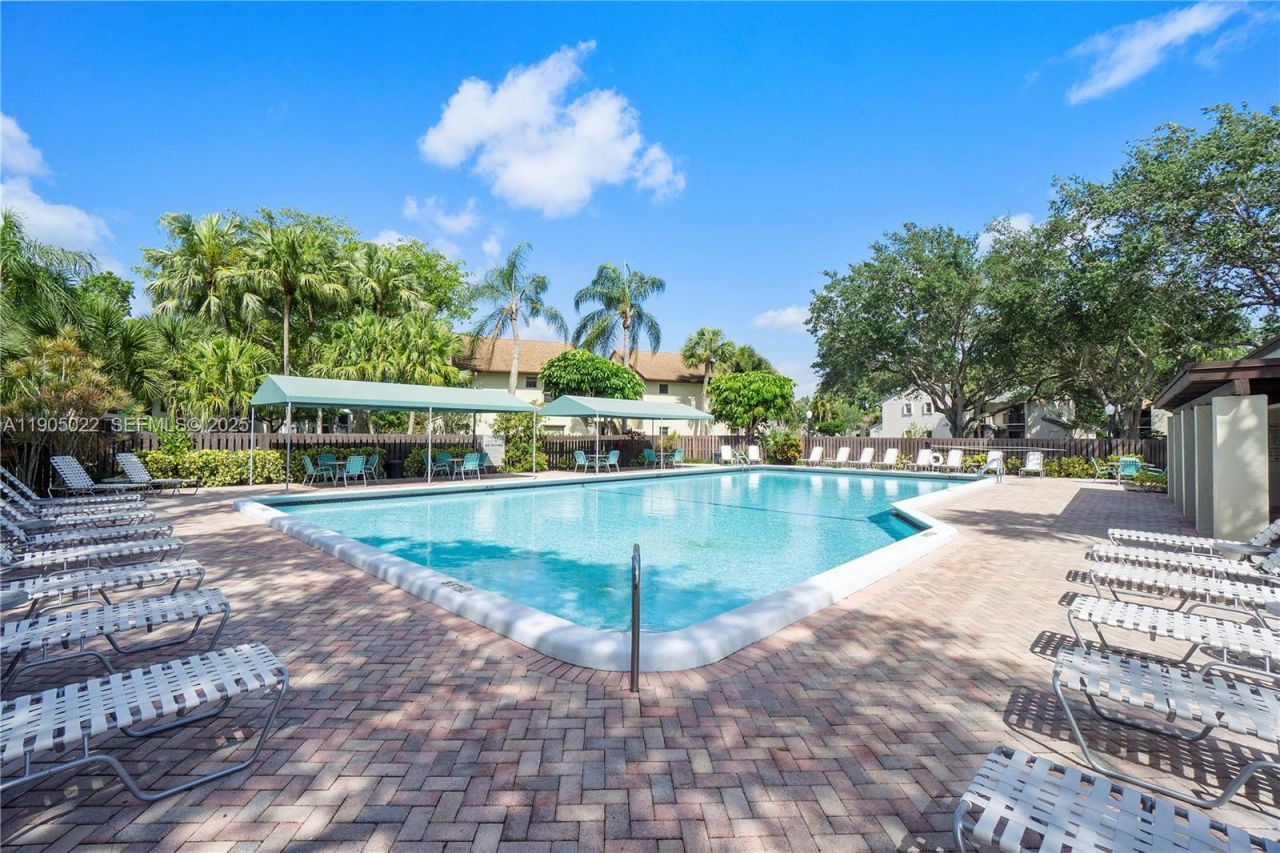 3773 Cocoplum Cir, Unit 3575, Coconut Creek, FL 33063 Photo