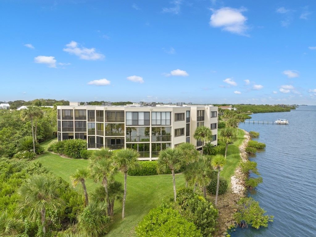 9612 Riverside Drive , Unit 302, Sebastian, FL 32958 Photo