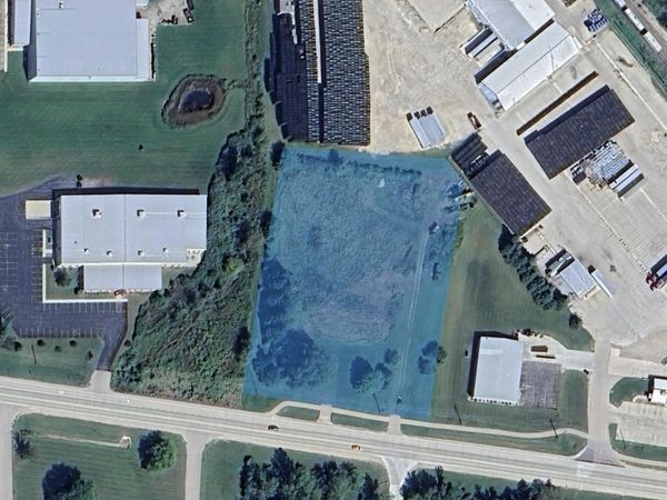 1060 W Lake St, Horicon, WI 53032