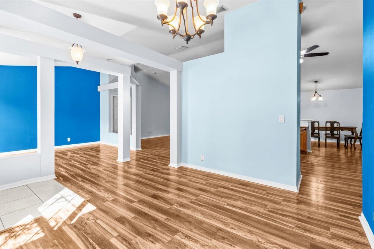 873 SW Tulip Boulevard, Port Saint Lucie, FL 34953 Photo