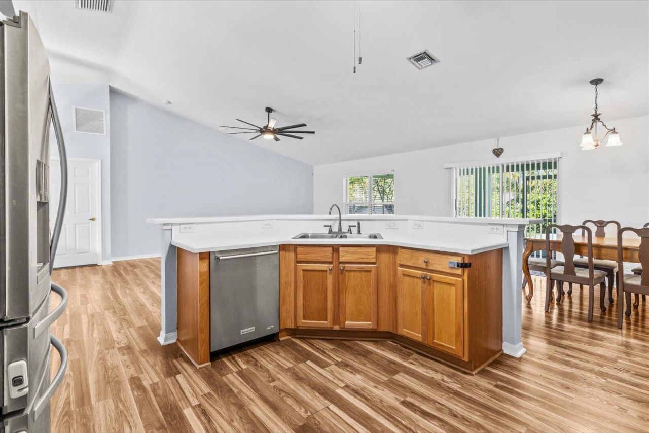 873 SW Tulip Boulevard, Port Saint Lucie, FL 34953 Photo