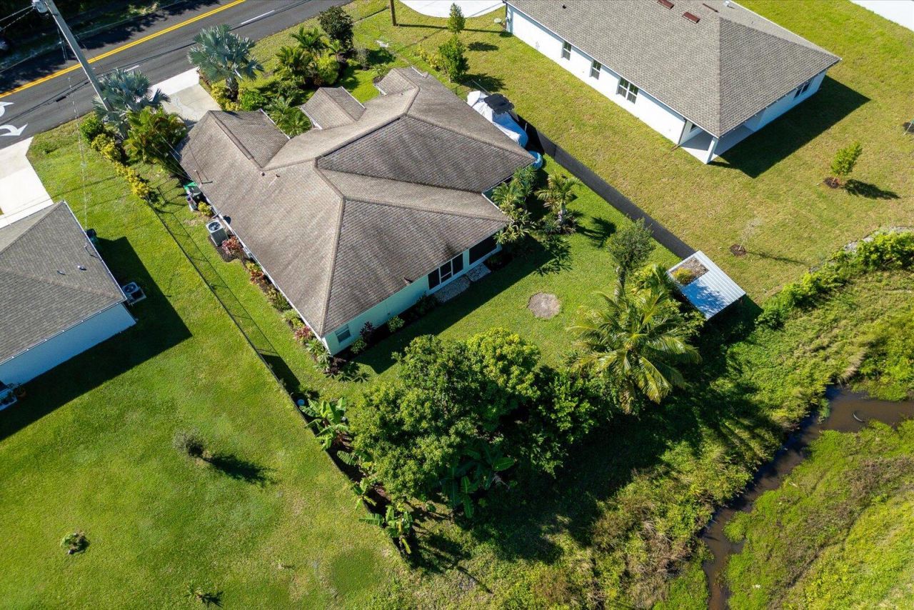 873 SW Tulip Boulevard, Port Saint Lucie, FL 34953 Photo