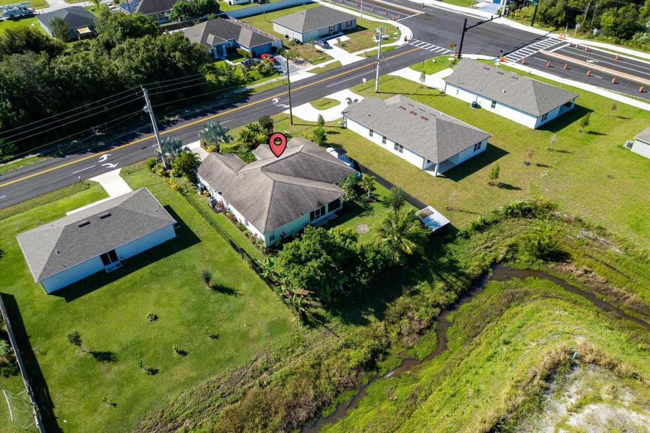 873 SW Tulip Boulevard, Port Saint Lucie, FL 34953 Photo