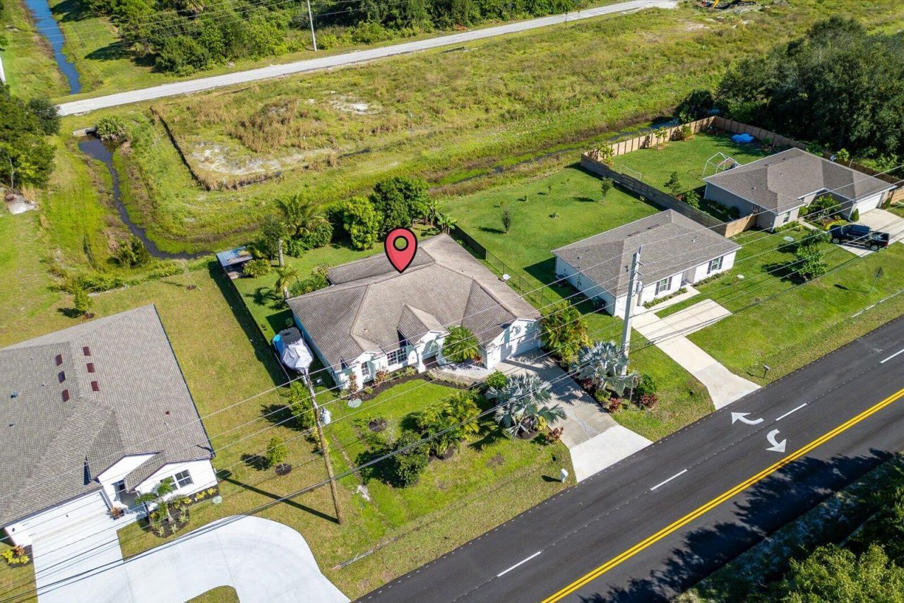 873 SW Tulip Boulevard, Port Saint Lucie, FL 34953 Photo