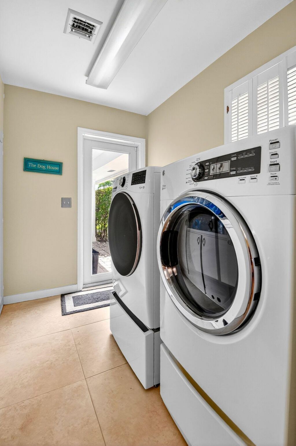 355 Villa Drive S, Atlantis, FL 33462 Photo