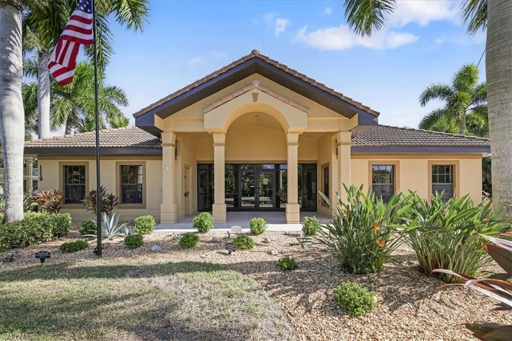 1149 Winding Pines Cir, Unit 204, Cape Coral, FL 33909 Photo