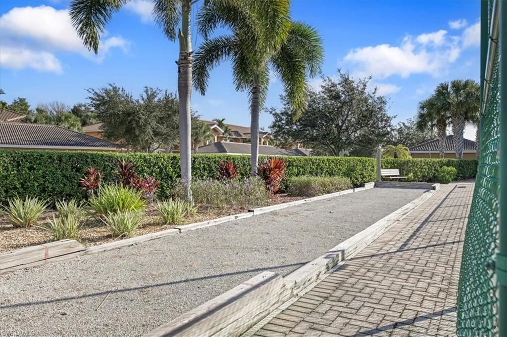 1149 Winding Pines Cir, Unit 204, Cape Coral, FL 33909 Photo