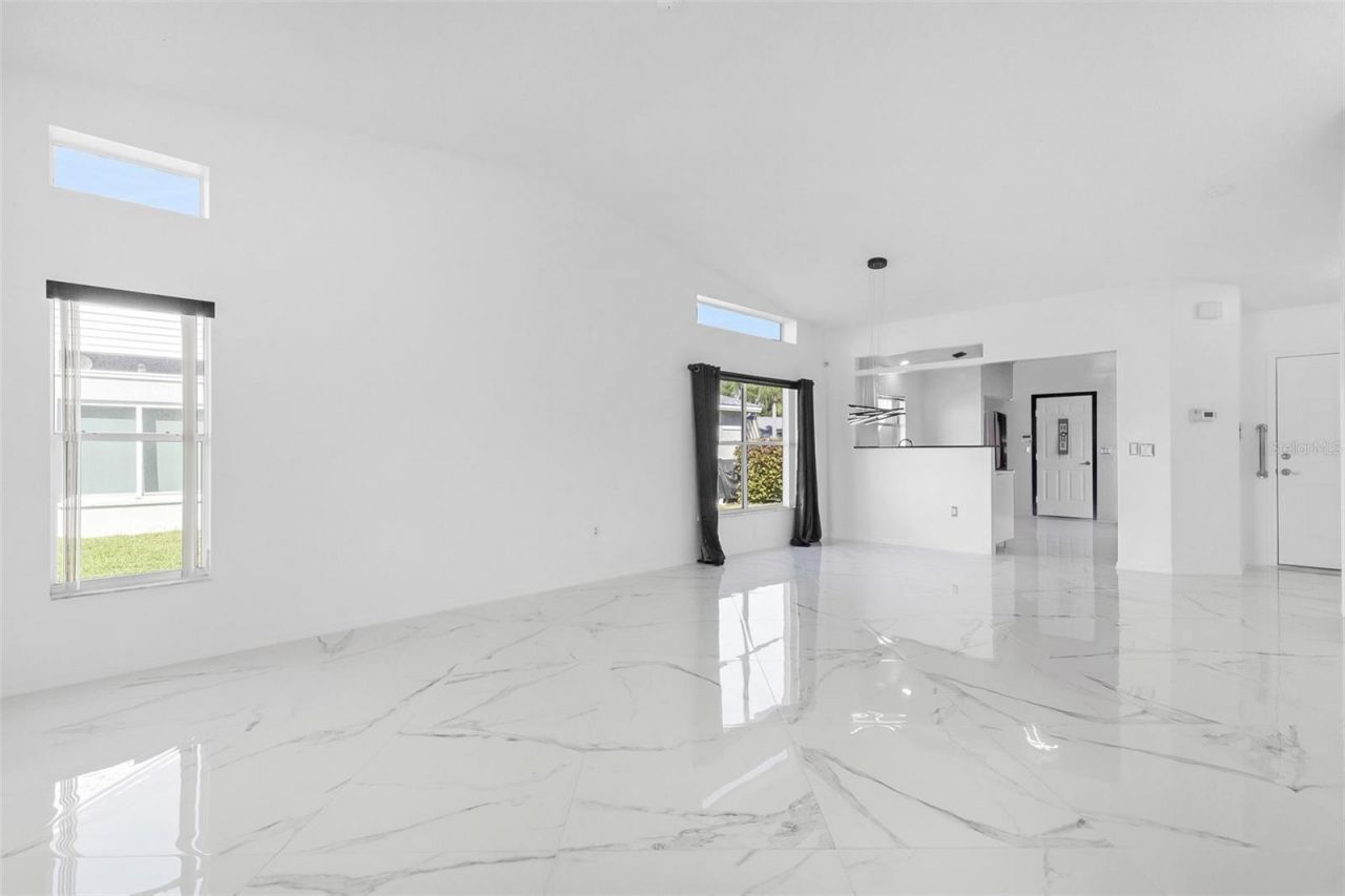 721 Spring Lakes Boulevard, Bradenton, FL 34210 Photo