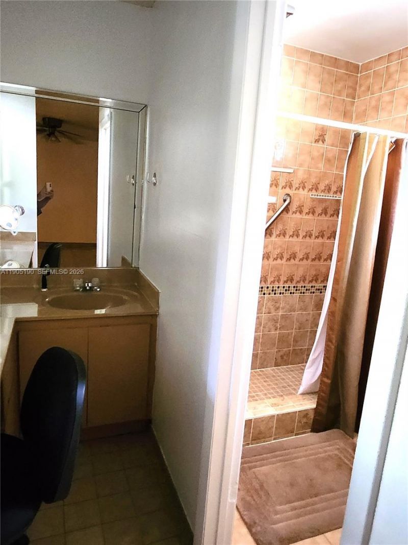 2231 SW 14th St, Unit 2231, Miami, FL 33145 Photo