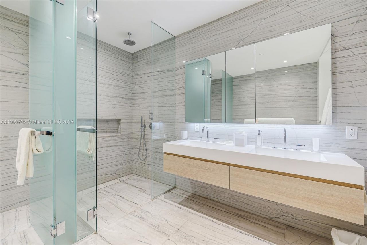 8701 Collins Ave, Unit 904, Miami Beach, FL 33154 Photo