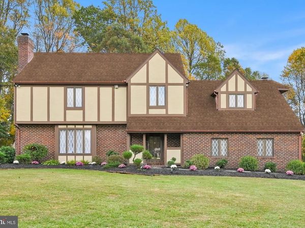 208 FOXCROFT LANE, ROBESONIA, PA 19551