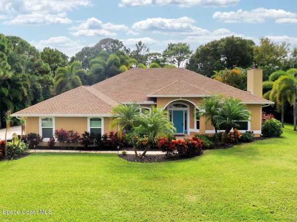 4580 Hunters Run Circle, Grant, FL 32949