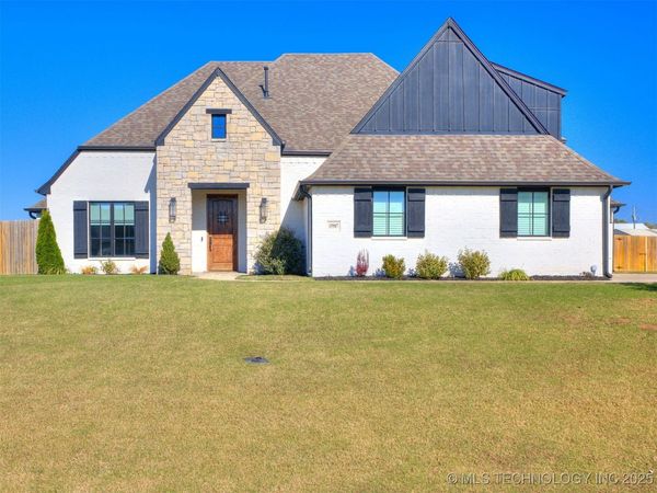 15907 E 106th Place North, Owasso, OK 74055