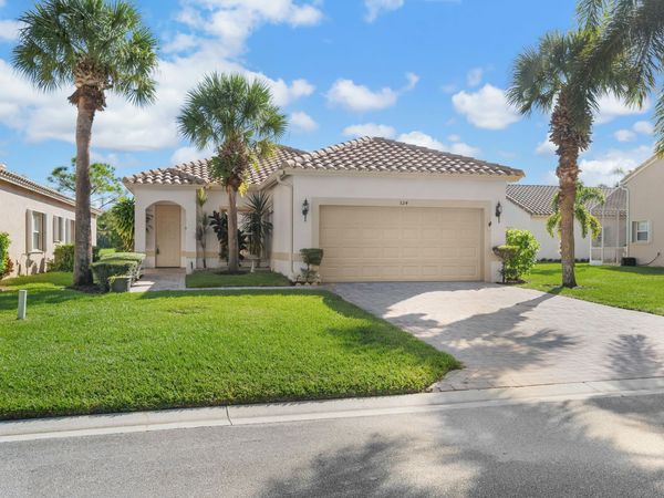 324 NW Treeline Trace, Port Saint Lucie, FL 34986