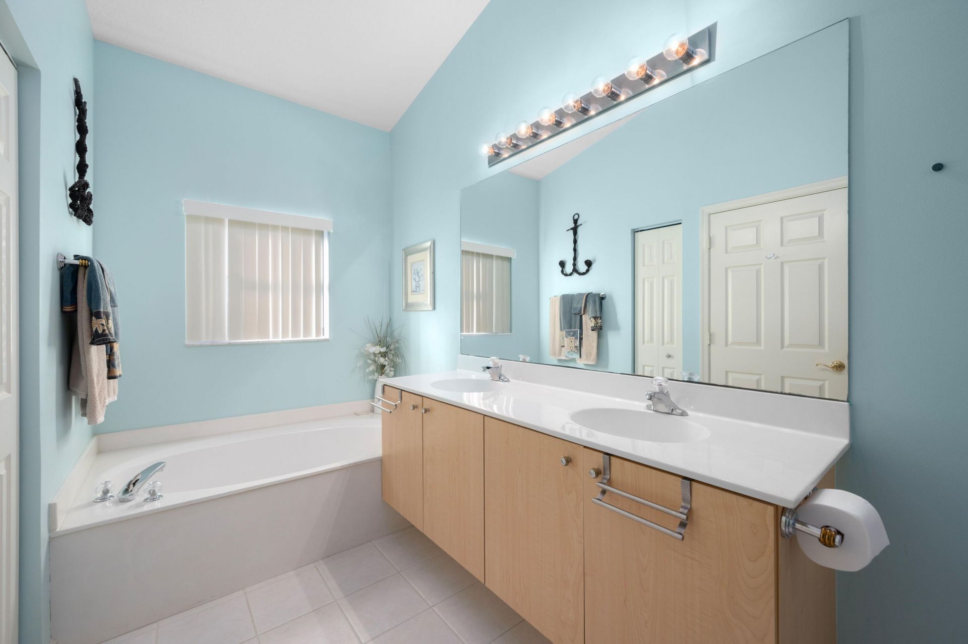 324 NW Treeline Trace, Port Saint Lucie, FL 34986 Photo