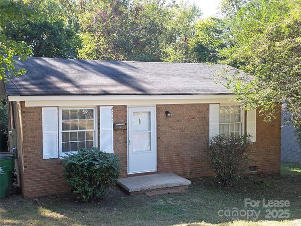2921 Coronet Way, Charlotte, NC 28208