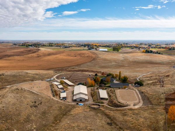 4801 N Eagle Owl Ln, Star, ID 83669