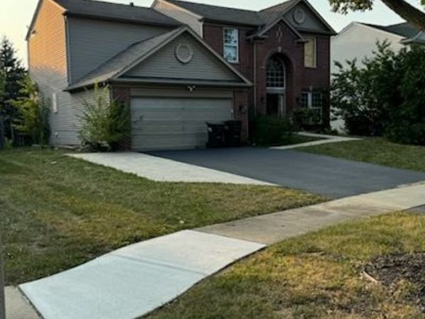 10 Lilac Court, Bolingbrook, IL 60490