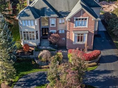 6608 Minnow Pond Drive, West Bloomfield Twp, MI 48322