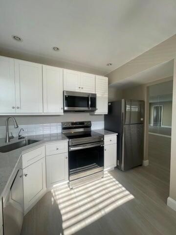 19 Colonial Club Drive, Unit 200, Boynton Beach, FL 33435 Photo