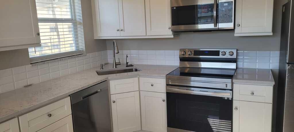 19 Colonial Club Drive, Unit 200, Boynton Beach, FL 33435 Photo