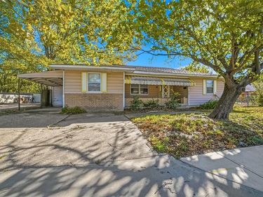 2926 N Prairie Creek Road, Dallas, TX 75227