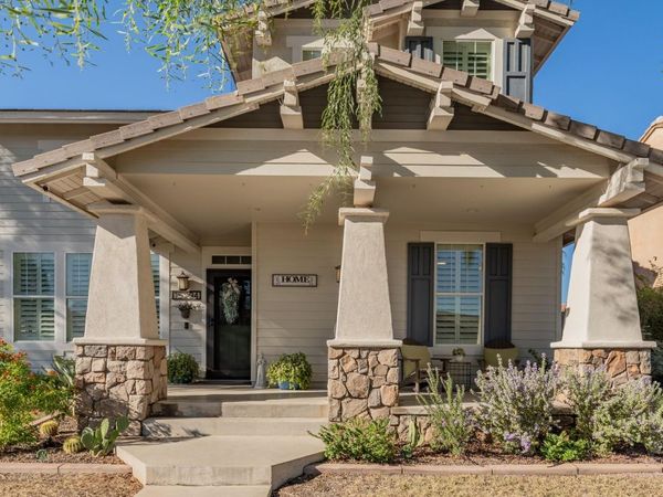 15294 W OLD OAK Lane, Surprise, AZ 85379