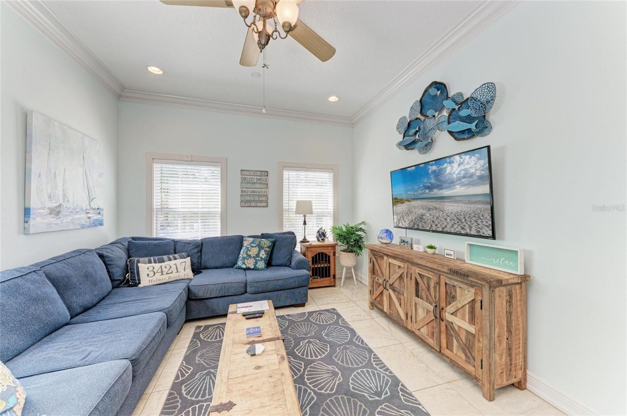 4003 5th Avenue, Holmes Beach, FL 34217 Photo