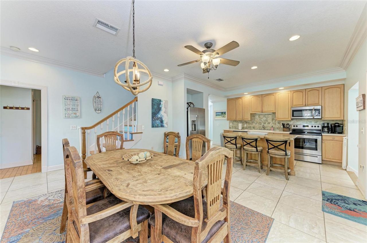 4003 5th Avenue, Holmes Beach, FL 34217 Photo