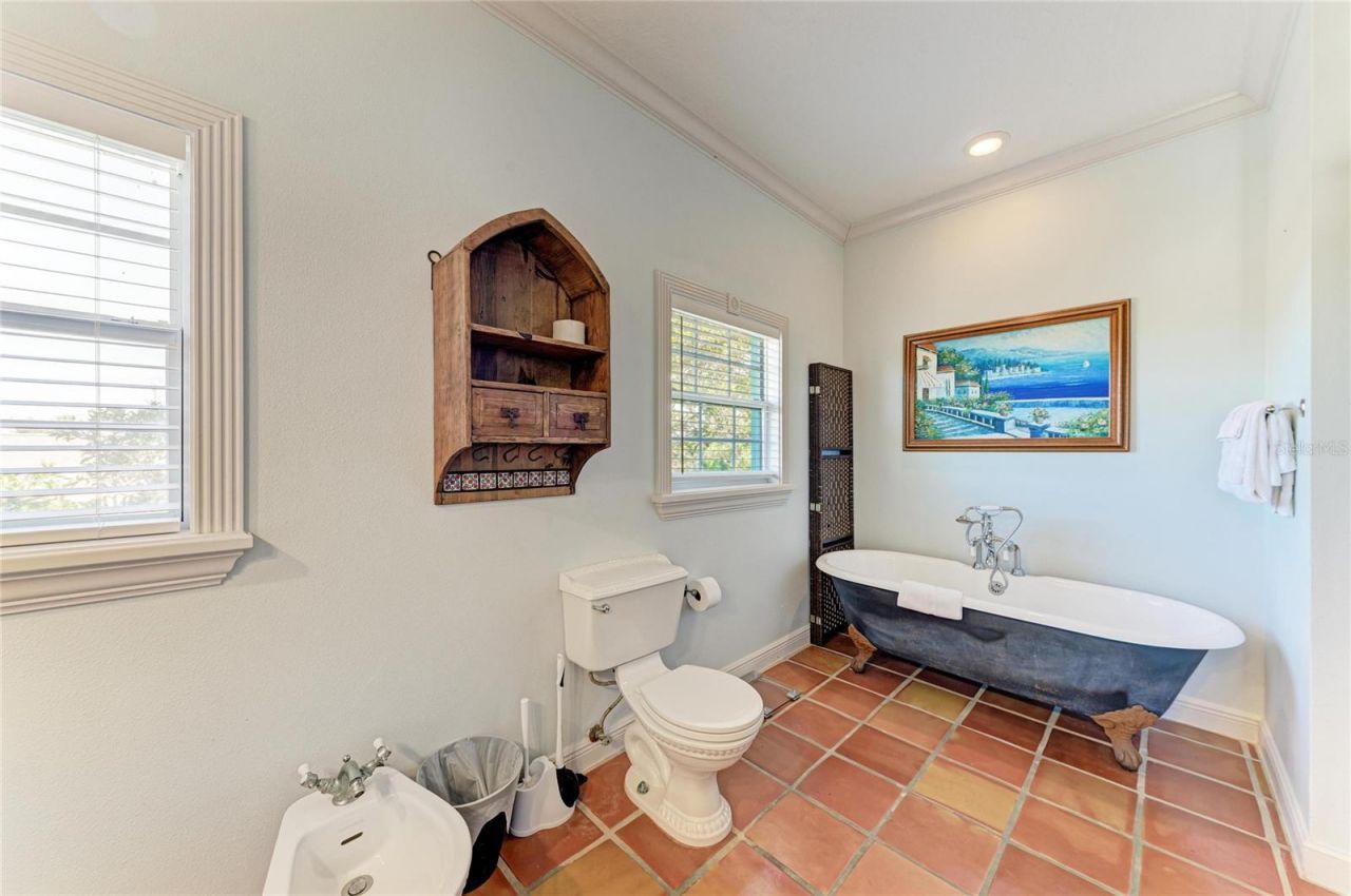 4003 5th Avenue, Holmes Beach, FL 34217 Photo