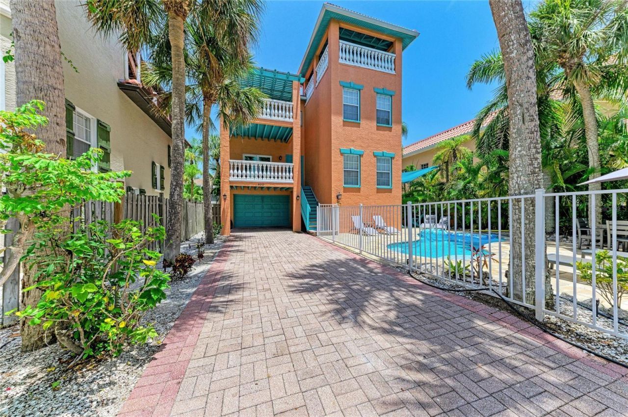 4003 5th Avenue, Holmes Beach, FL 34217 Photo