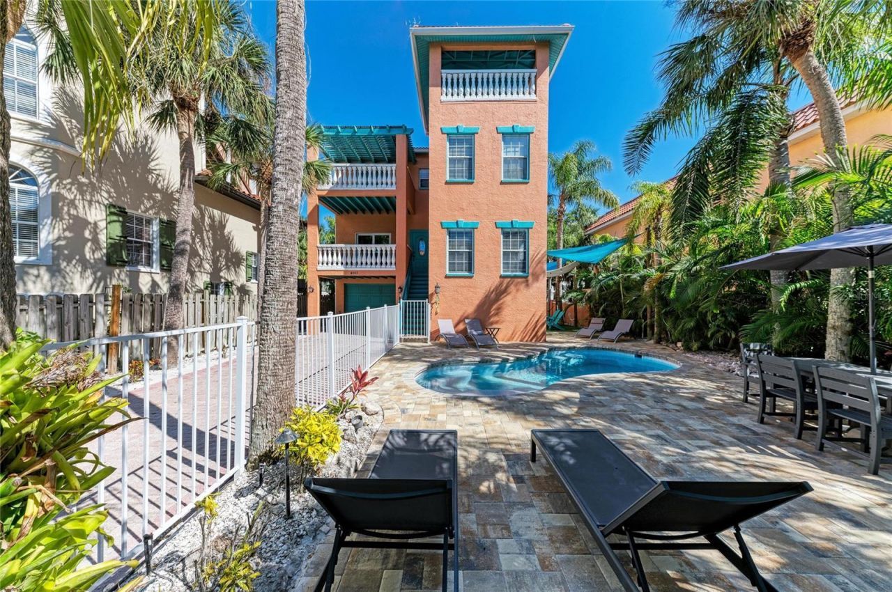 4003 5th Avenue, Holmes Beach, FL 34217 Photo