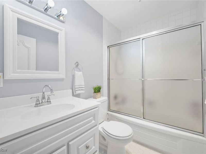 3167 Linden Road, Unit 201, Rocky River, OH 44116 Photo 16