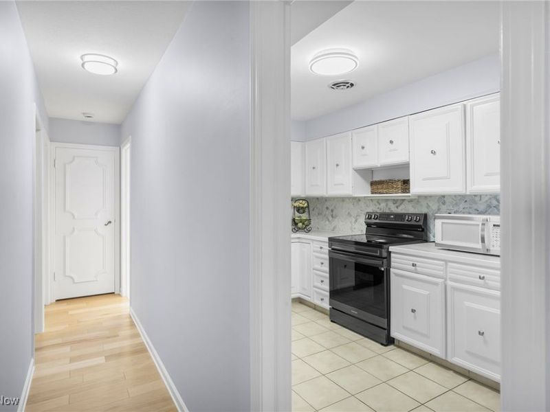 3167 Linden Road, Unit 201, Rocky River, OH 44116 Photo 9