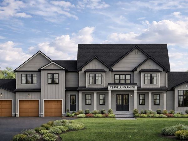 23 Cervelli Farm Dr, Hanover, MA 02339