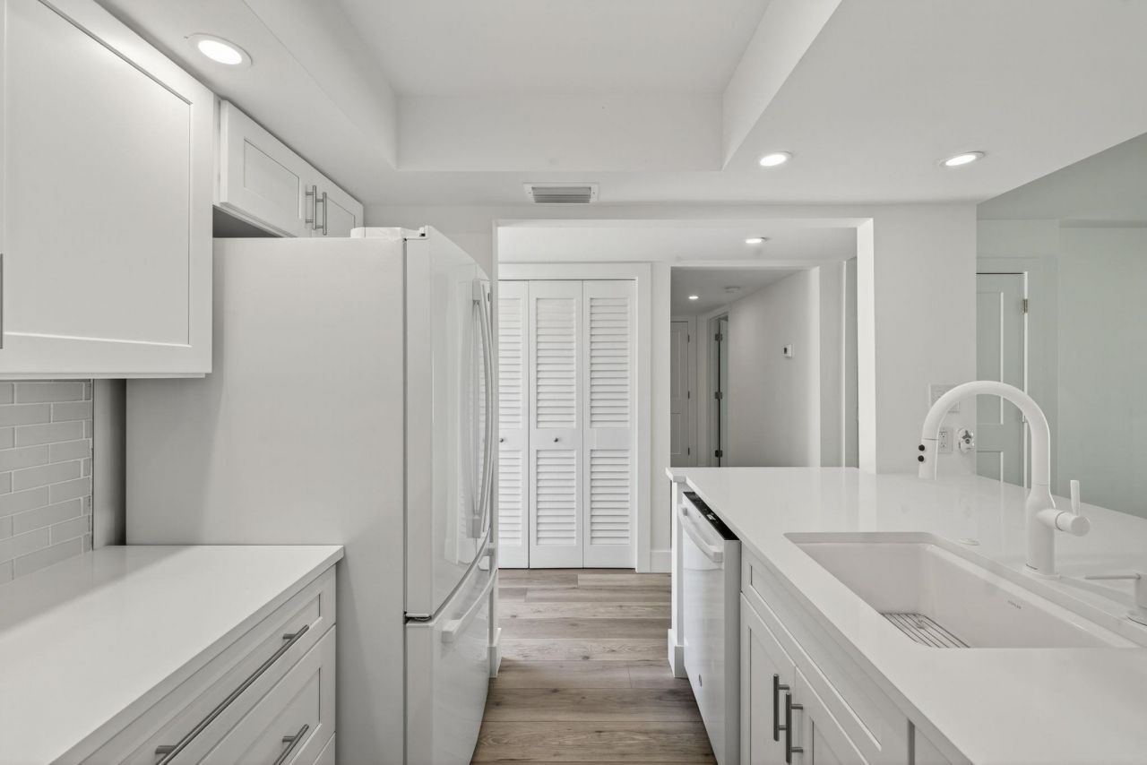 1610 Middle Gulf Dr, Unit F2, Sanibel, FL 33957 Photo